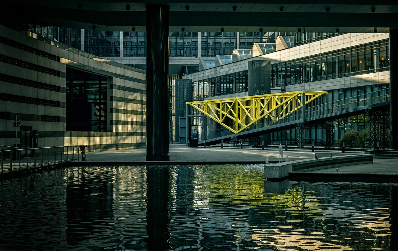 building, bank, facade, reflection, modern, urban, nature, city, water, office building, architecture, stuttgart, germany